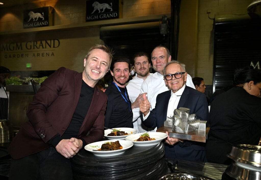 Chris Hardwick, Byron Lazaroff Puck, Reed Palmer, Charlie Palmer, Wolfgang Puck. (Photo by Denise Truscello_Getty Images for Keep Memory Alive)